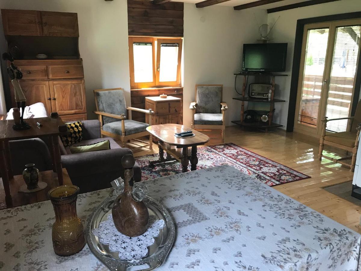Appartement Seosko Domacinstvo Bondzulic à Užice Extérieur photo